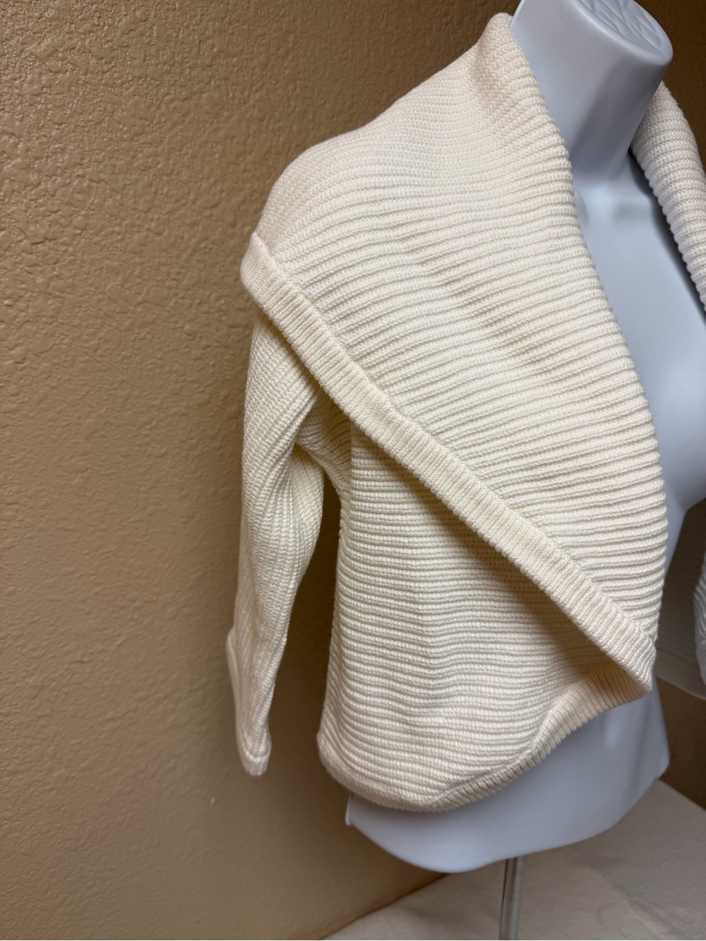 4/$20 CAbi Cream Open-Front Ribbed Shrug - Picture 2 of 5